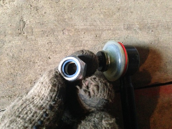 Замена стоек стабилизатора Ford Focus 2 Замена стоек стабилизатора Ford Focus 2