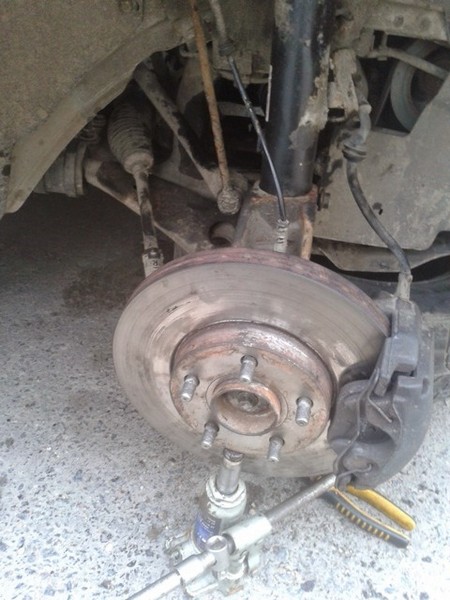 Замена пыльника внутреннего ШРУС Ford Focus 2 Замена пыльника внутреннего ШРУС Ford Focus 2