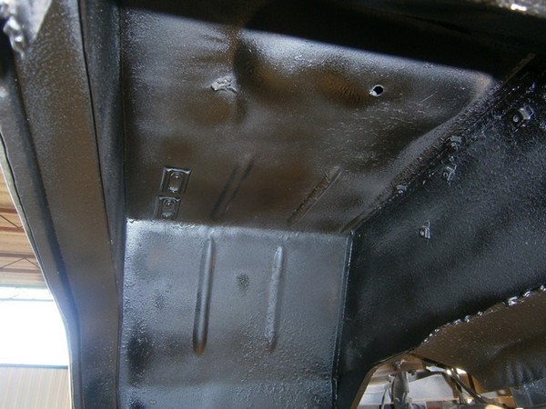 Антикоррозийная обработка днища кабины УАЗ 3303