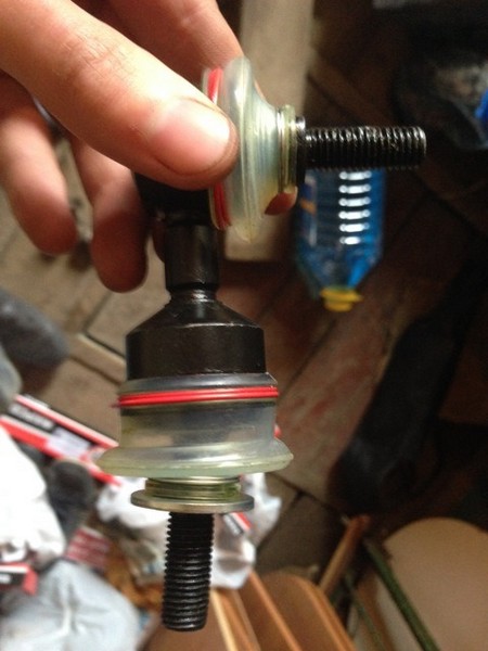 Замена стоек стабилизатора Ford Focus 2 Замена стоек стабилизатора Ford Focus 2