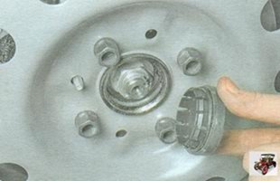 Замена подшипника ступицы переднего колеса на автомобиле Лада Гранта