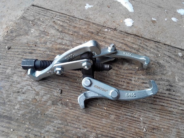 Замена подшипников и щеток генератора часть Ford Focus 1