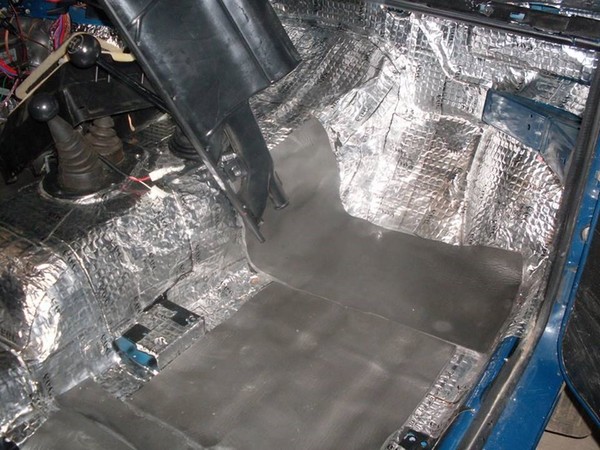 Шумоизоляция пола в НИВЕ - тоннель, перегородка двигателя