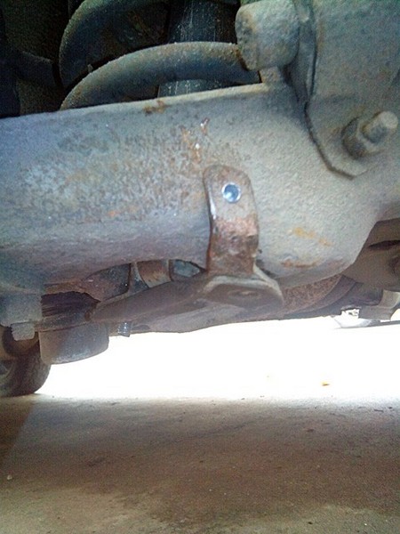 Крепление амортизатора, при сломанной шпильке рычага Ваз 2101-2107