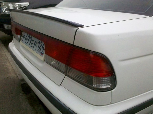 Установка лип-спойлера Nissan Sunny b15