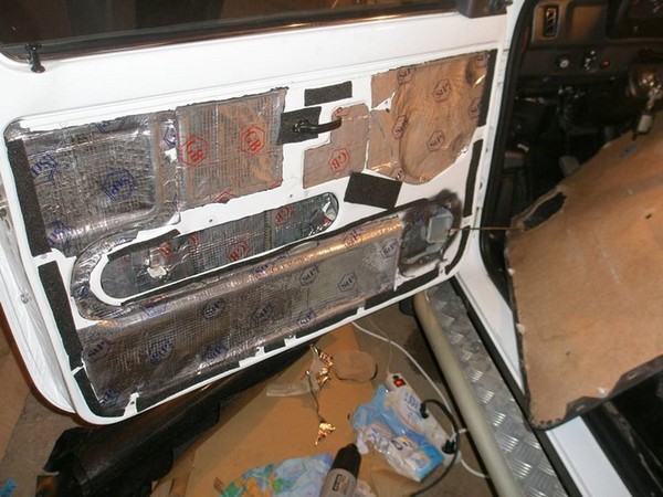 Шумоизоляция дверей и крышки багажника