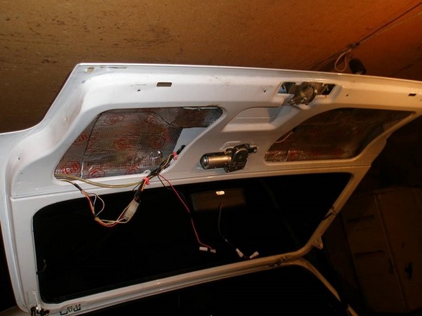 Шумоизоляция дверей и крышки багажника