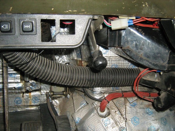 Ремонт радиатора отопителя УАЗ 469 Ремонт радиатора отопителя УАЗ 469